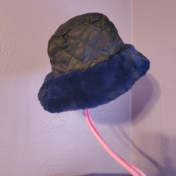 Reversible Furry Navy Blue Bucket Hat - Picture 2 of 5